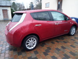 min nissan leaf